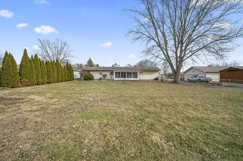 Exterior - 747 Harvey Dr, Marion, OH 43302 photo 14 of 19