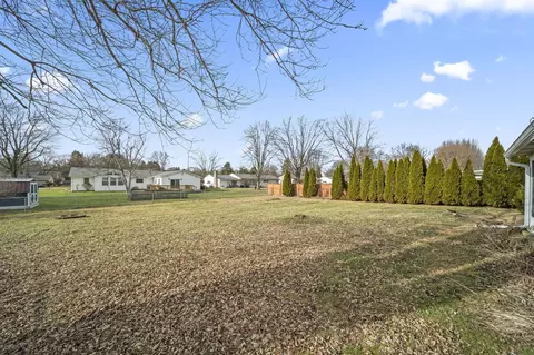 Exterior - 747 Harvey Dr, Marion, OH 43302 photo 9 of 19