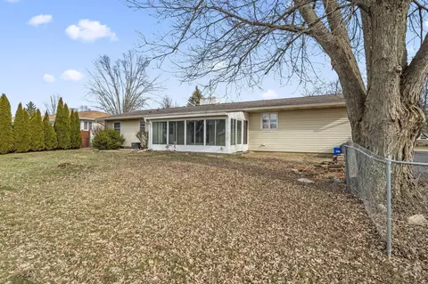 Exterior - 747 Harvey Dr, Marion, OH 43302 photo 17 of 19