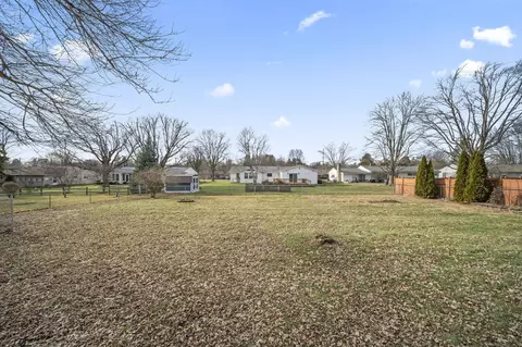 Exterior - 747 Harvey Dr, Marion, OH 43302 photo 10 of 19