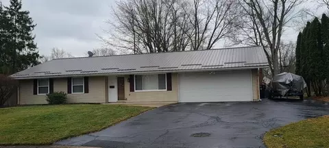 100 Gulfwood Ct, Dayton, OH 45458