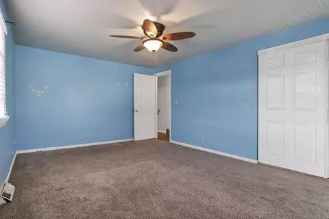 Bedroom - 101 Fieldpoint Rd, Heath, OH 43056 photo 2 of 5