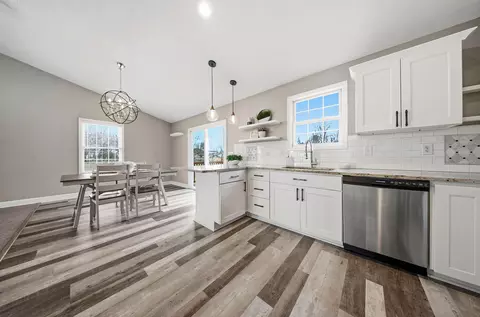 102 White Rd, Centerburg, OH 43011