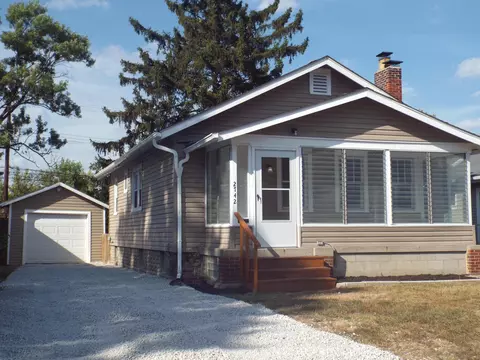 2742 Dibblee Ave, Columbus, OH 43204
