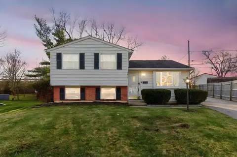3673 Bader Ct, Westerville, OH 43081