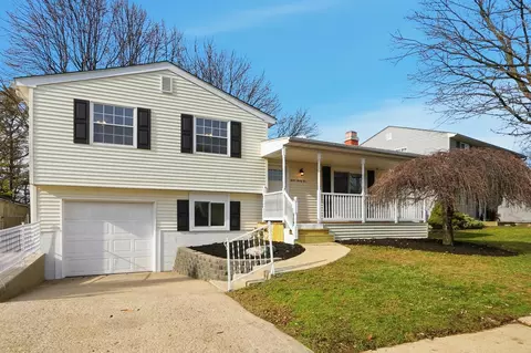 1295 Hathersage Pl, Galloway, OH 43119