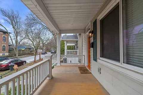 Exterior - 327 E Mithoff St, Columbus, OH 43206 photo 2 of 8