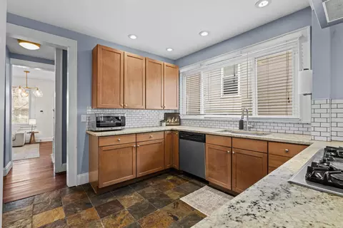 Kitchen - 327 E Mithoff St, Columbus, OH 43206 photo 3 of 6