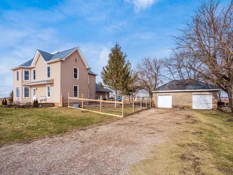 13780 Us Highway 22 W, New Holland, OH 43145
