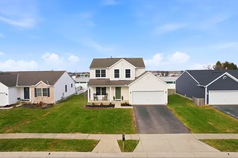 47 Gala Ave, Pataskala, OH 43062
