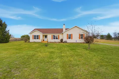 11828 Silvers Rd, South Vienna, OH 45369