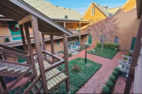 253 E Kossuth St #253-H, Columbus, OH 43206