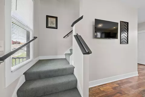 Entry Way - 47 E 4th Ave, Columbus, OH 43201 photo 2 of 3