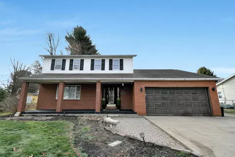 215 N Vernon Ave, Newark, OH 43055