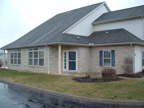 105 Maple Leaf Dr, Johnstown, OH 43031