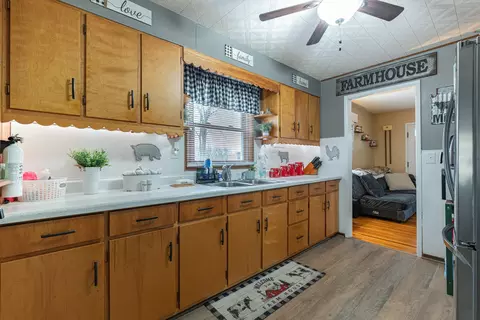 Kitchen - 2817 Hillside Ave, Springfield, OH 45503 photo 1 of 2