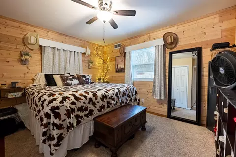 Bedroom - 2817 Hillside Ave, Springfield, OH 45503 photo 5 of 6