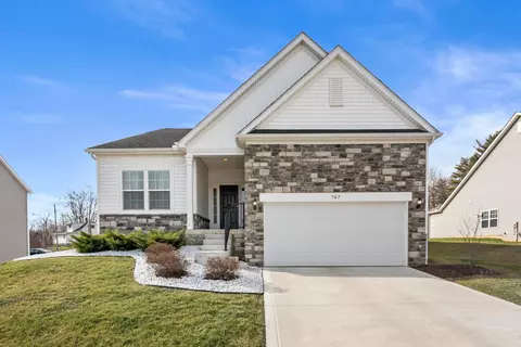 767 Francis Dr, Heath, OH 43056