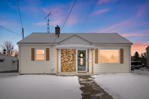 1014 Beacon St, Springfield, OH 45505