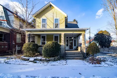 24 Elizabeth St, Newark, OH 43055