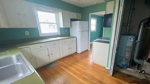 Kitchen - 1011 Mount Joy St, Springfield, OH 45505 photo 1 of 1