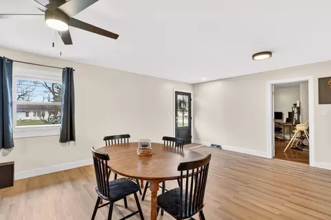 Dining - 573 Dunkle Rd, Circleville, OH 43113 photo 1 of 2