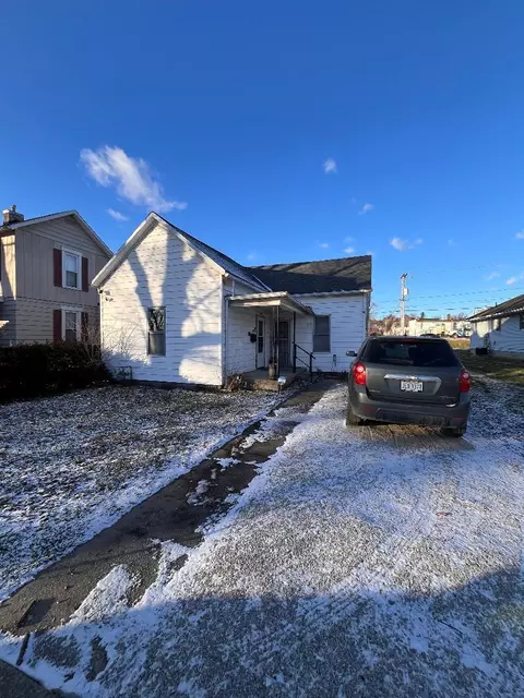 226 W Front St, Logan, OH 43138