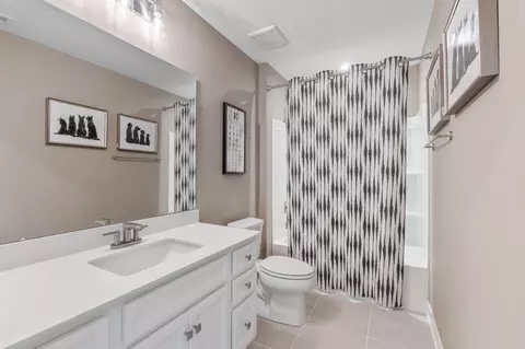 Bath - 581 Pisa Loop, Delaware, OH 43015 photo 2 of 6