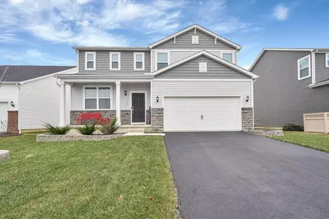 1303 Theodore Dr, Lockbourne, OH 43137