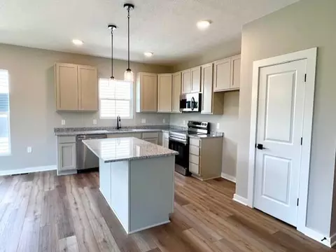 117 Wellesley Dr, Delaware, OH 43015 photo 2