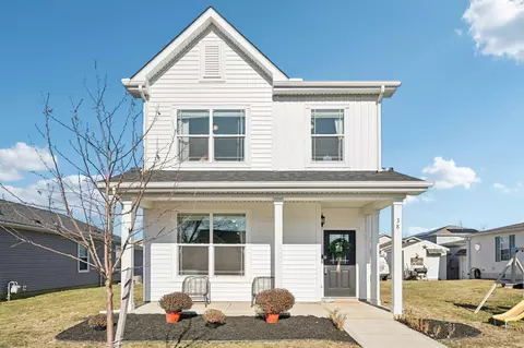 38 Waterman Ave, Commercial Point, OH 43116