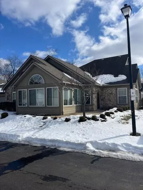 605 Turning Leaf Ln, Heath, OH 43056