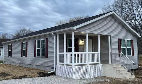 18899 Shriner St, Laurelville, OH 43135