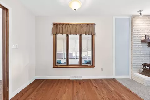 Living - 7037 Prospect Dublin Rd, Prospect, OH 43342 photo 6 of 13