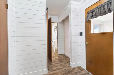 Entry Way - 7037 Prospect Dublin Rd, Prospect, OH 43342 photo 2 of 2
