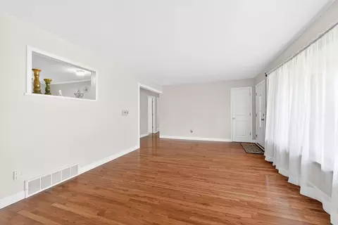 Living - 7037 Prospect Dublin Rd, Prospect, OH 43342 photo 3 of 13