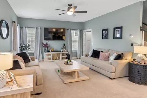 Living - 1016 Boulder Dr, Delaware, OH 43015 photo 2 of 2