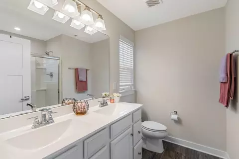 Bath - 1016 Boulder Dr, Delaware, OH 43015 photo 2 of 4