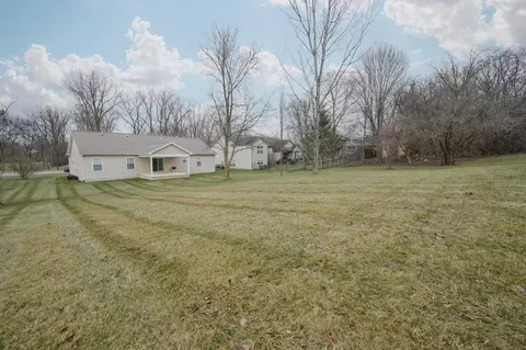 1327 Kingsgate Rd, Springfield, OH 45503 photo 7