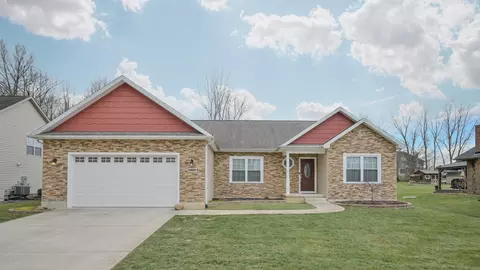 1327 Kingsgate Rd, Springfield, OH 45503 photo 2