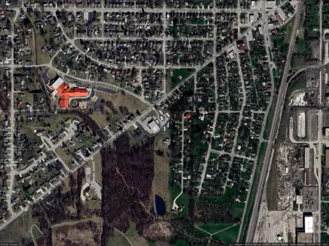 1041 Bellefontaine Ave, Marion, OH 43302