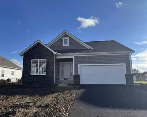 12160 Prairie View Dr NW, Pickerington, OH 43147