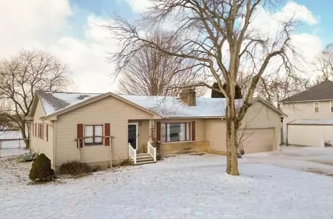 14799 Millersburg Rd, Danville, OH 43014