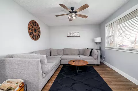 Living - 225 Edwards Rd, Circleville, OH 43113 photo 1 of 2