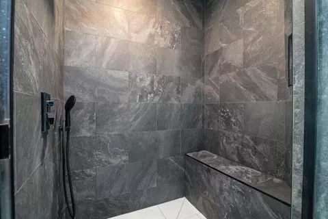 Bath - 225 Edwards Rd, Circleville, OH 43113 photo 6 of 6
