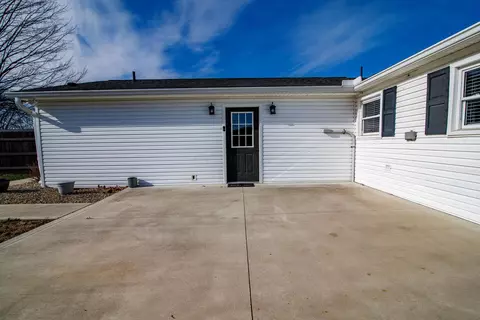 Exterior - 225 Edwards Rd, Circleville, OH 43113 photo 10 of 10