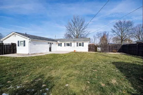 Exterior - 225 Edwards Rd, Circleville, OH 43113 photo 6 of 10