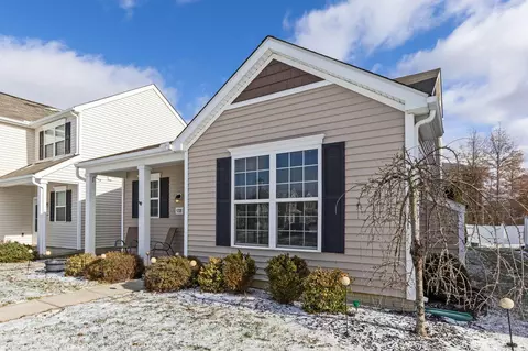 5718 Marshfield Dr, Westerville, OH 43081