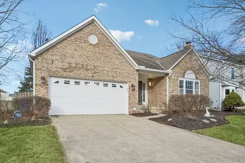 8097 Storrow Dr, Westerville, OH 43081