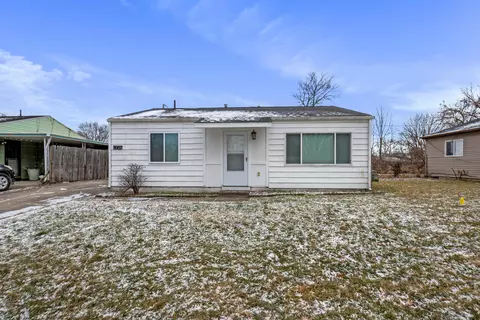 3067 Huntington Dr, Columbus, OH 43207